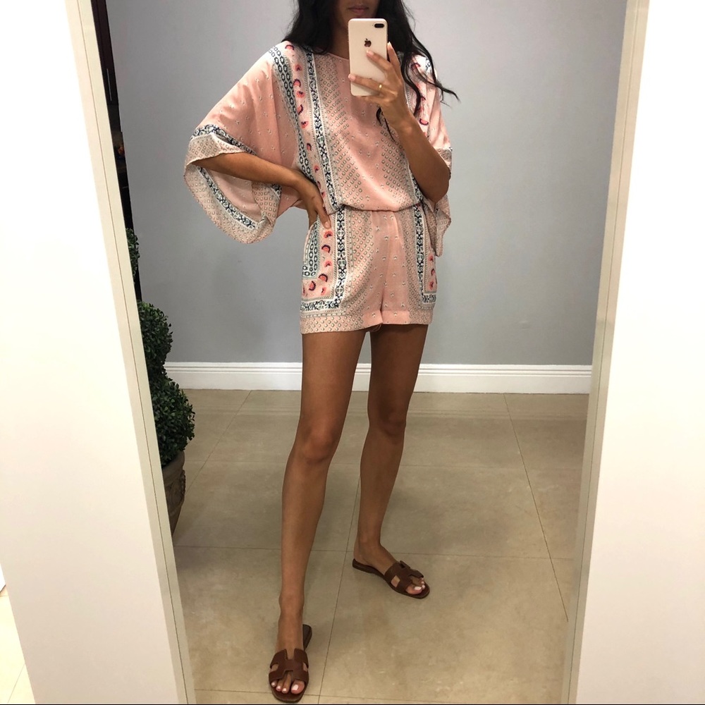 BCBG Caito Kimono Romper Shorts Pink Paisley Women's Size Small